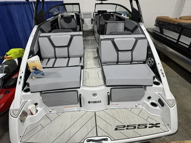 Slide: The Image of Yamaha 255XD 2025 - 5