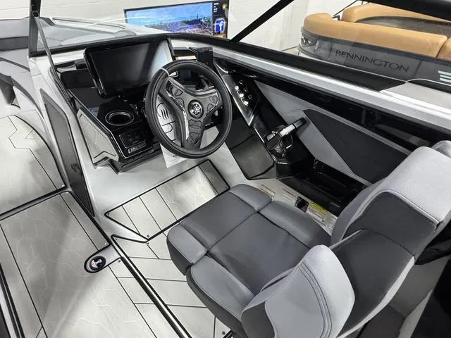 Slide: The Image of Yamaha 255XD 2025 - 7