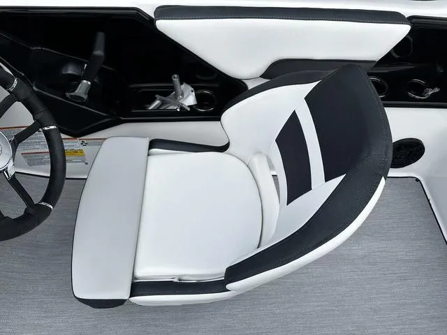 Slide: The Image of Yamaha AR195 2025 - 18