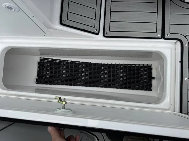 Slide: The Image of Yamaha 195S 2025 - 23