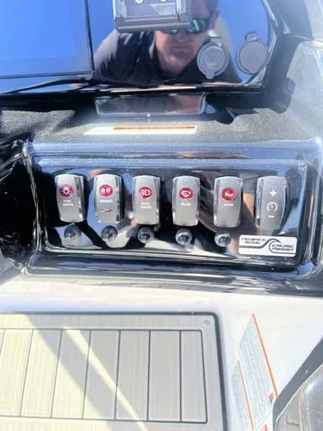 Slide: The Image of Yamaha 195S 2025 - 20