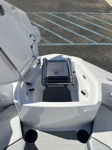 Slide: The Image of Yamaha AR220 2025 - 27