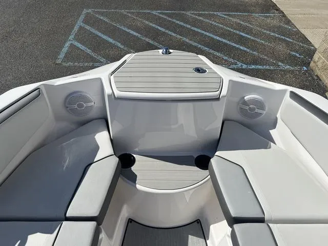 Slide: The Image of Yamaha AR220 2025 - 28