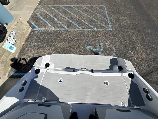 Slide: The Image of Yamaha AR220 2025 - 9