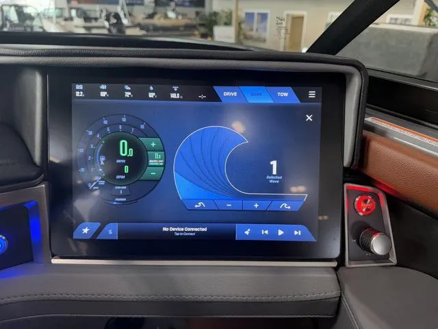 Slide: The Image of MasterCraft XT22 2025 - 48