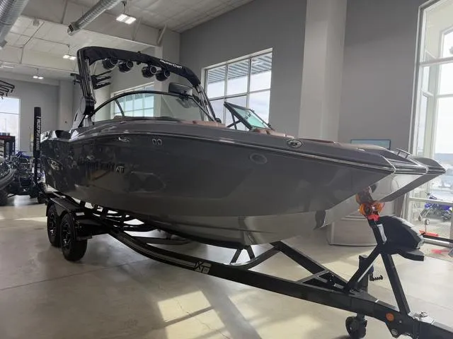 Slide: The Image of MasterCraft XT22 2025 - 9