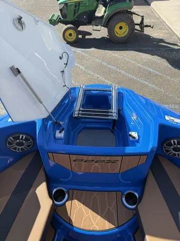 Slide: The Image of Yamaha 222XD 2025 - 15