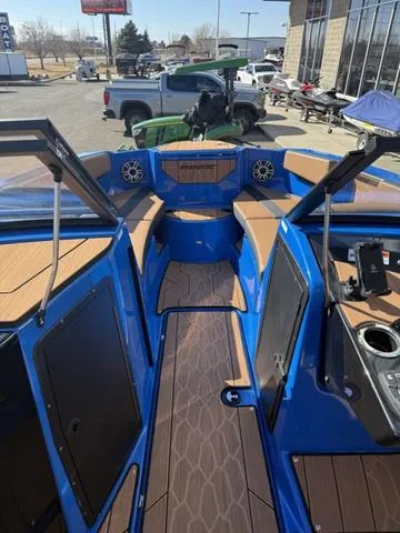 Slide: The Image of Yamaha 222XD 2025 - 18