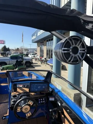 Slide: The Image of Yamaha 222XD 2025 - 23