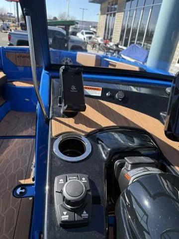 Slide: The Image of Yamaha 222XD 2025 - 27