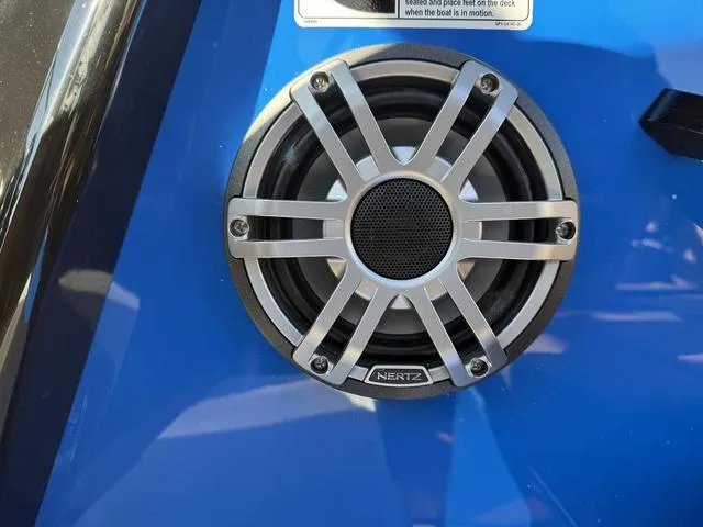 Slide: The Image of Yamaha 222XD 2025 - 32