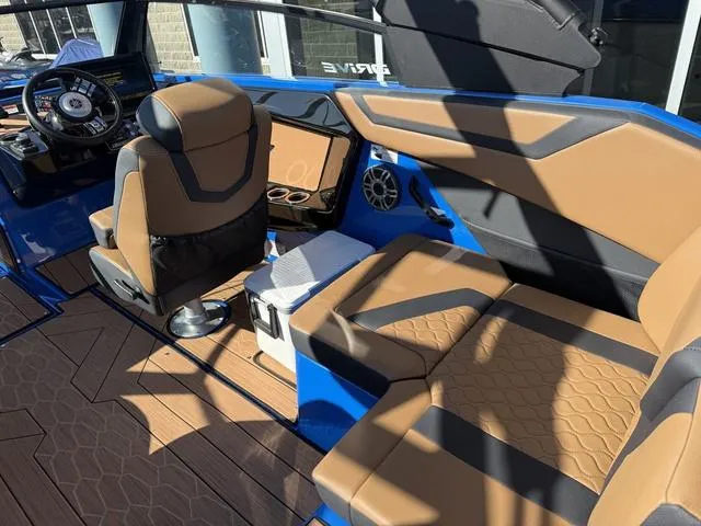 Slide: The Image of Yamaha 222XD 2025 - 34