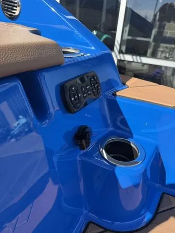 Slide: The Image of Yamaha 222XD 2025 - 9