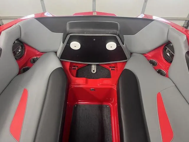 Slide: The Image of MasterCraft NXT22 2022 - 18