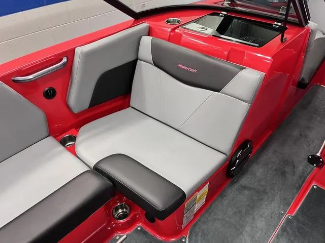 Slide: The Image of MasterCraft NXT22 2022 - 29