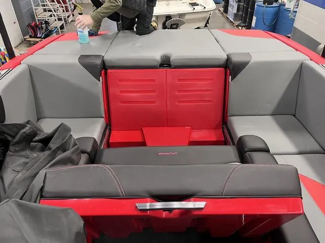 Slide: The Image of MasterCraft NXT22 2022 - 31