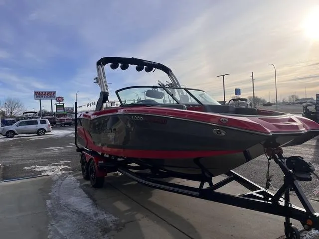 Slide: The Image of MasterCraft NXT22 2022 - 4