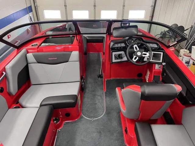 Slide: The Image of MasterCraft NXT22 2022 - 41