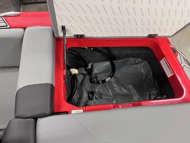 Slide: The Image of MasterCraft NXT22 2022 - 44