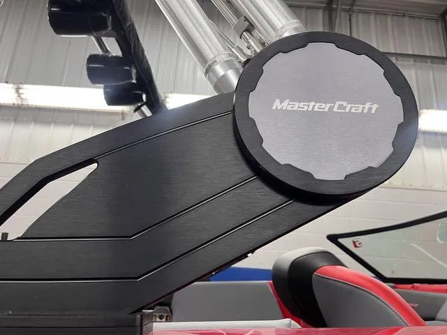 Slide: The Image of MasterCraft NXT22 2022 - 47