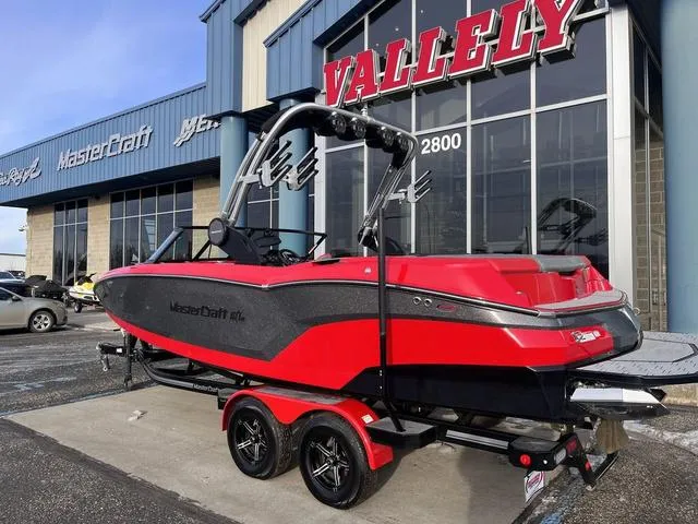 Slide: The Image of MasterCraft NXT22 2022 - 5