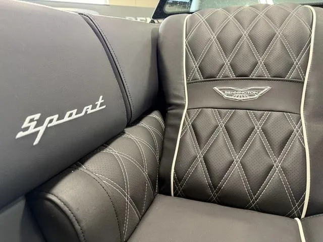 Slide: The Image of Bennington 25 QSBA ESP Custom 400HP V10 Tritoon Pontoon 2025 - 18