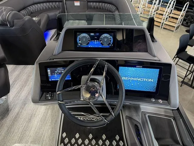Slide: The Image of Bennington 25 QSBA ESP Custom 400HP V10 Tritoon Pontoon 2025 - 28