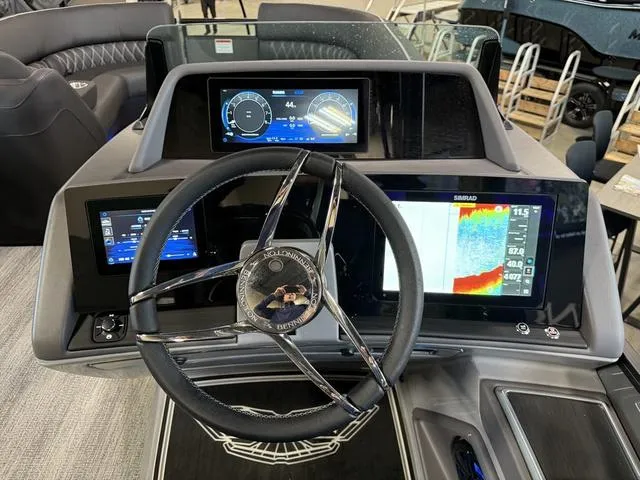 Slide: The Image of Bennington 25 QSBA ESP Custom 400HP V10 Tritoon Pontoon 2025 - 29