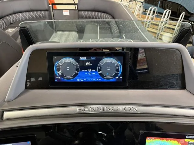 Slide: The Image of Bennington 25 QSBA ESP Custom 400HP V10 Tritoon Pontoon 2025 - 31