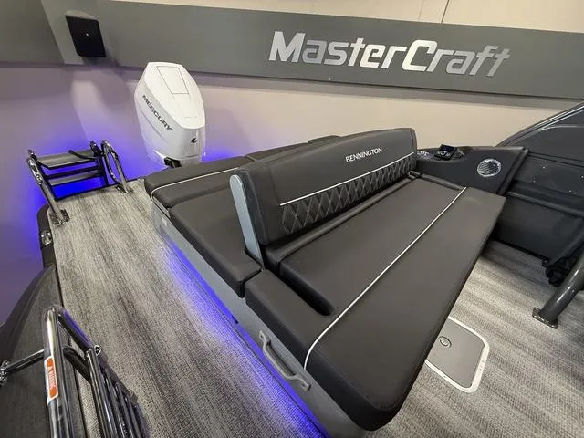 Slide: The Image of Bennington 25 QSBA ESP Custom 400HP V10 Tritoon Pontoon 2025 - 48