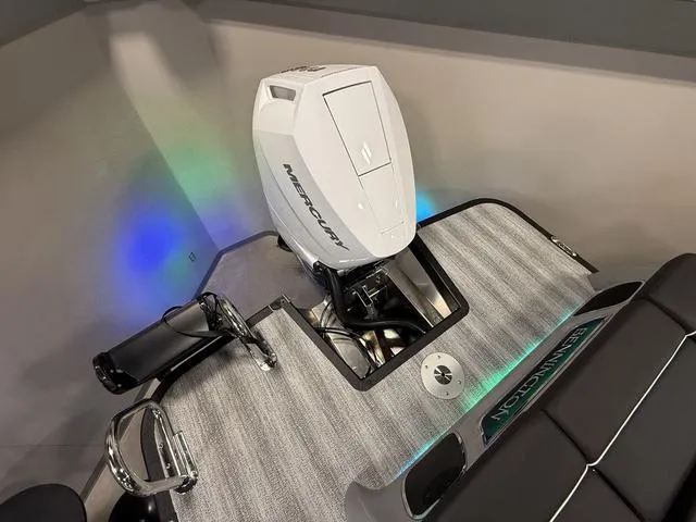 Slide: The Image of Bennington 25 QSBA ESP Custom 400HP V10 Tritoon Pontoon 2025 - 50