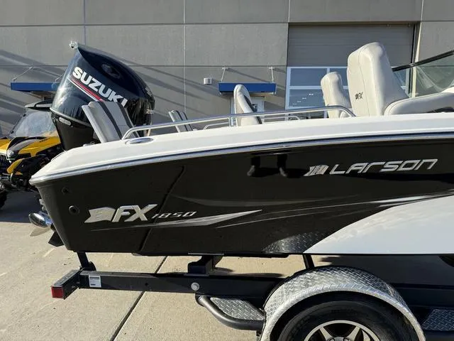 Slide: The Image of Larson 1850 FX DC 2019 - 2