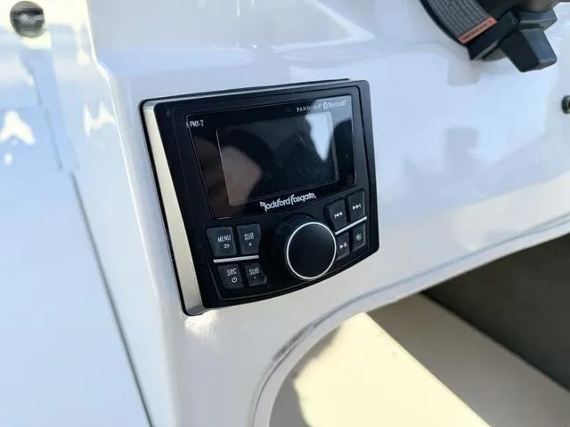 Slide: The Image of Larson 1850 FX DC 2019 - 43