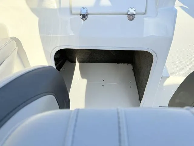 Slide: The Image of Larson 1850 FX DC 2019 - 57