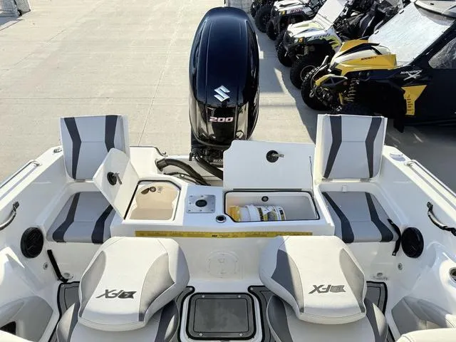 Slide: The Image of Larson 1850 FX DC 2019 - 64