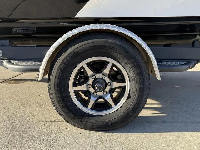 Slide: The Image of Larson 1850 FX DC 2019 - 78