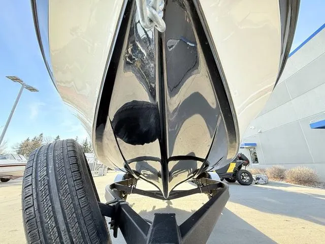 Slide: The Image of Larson 1850 FX DC 2019 - 79