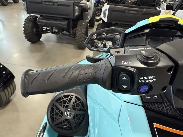 Slide: The Image of 2025 Yamaha Waverunner VX® Limited HO handlebar controls in a showroom setting. - 19
