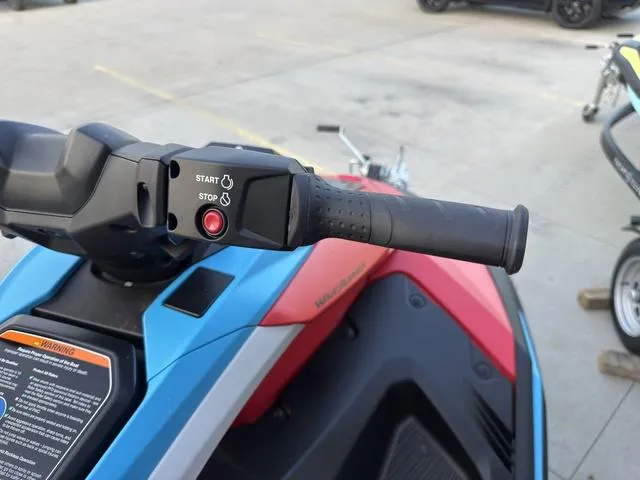 Slide: The Image of Yamaha Jetblaster DLX 2-Up 2025 - 14