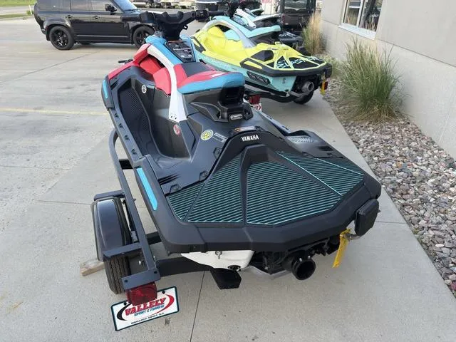 Slide: The Image of Yamaha Jetblaster DLX 2-Up 2025 - 24