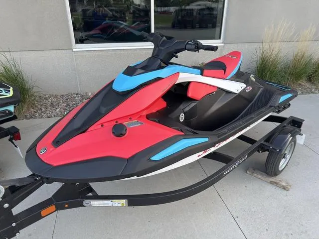 Slide: The Image of Yamaha Jetblaster DLX 2-Up 2025 - 3