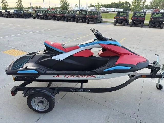 Slide: The Image of Yamaha Jetblaster DLX 2-Up 2025 - 5