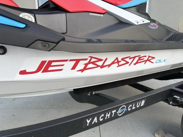 Slide: The Image of Yamaha Jetblaster DLX 2-Up 2025 - 8