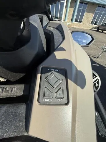 Slide: The Image of Control panel of 2025 Yamaha WaveRunner GP SVHO™ with CONNEXT system. - 7