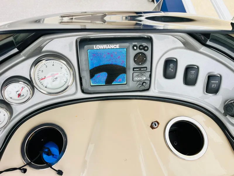 Slide: The Image of Dashboard of 2017 Sun Tracker Fishin' Barge 22 XP3 with Lowrance fish finder. - 29