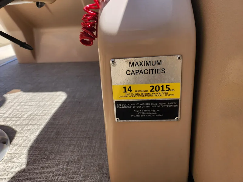Slide: The Image of Maximum capacity label on 2021 Avalon Catalina Platinum Entertainer Funship, showing 14 persons or 2015 lbs. - 26