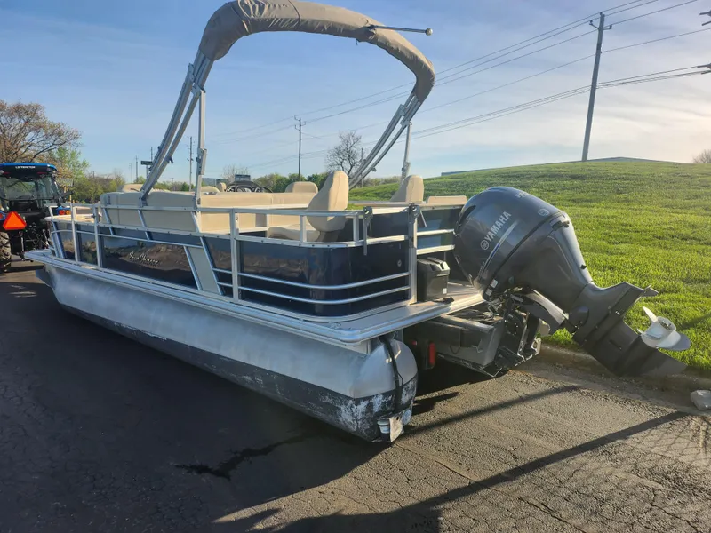 Slide: The Image of 2018 SunChaser Geneva Cruise 22 DLX 4.0 Fish pontoon boat with Yamaha outboard motor. - 3