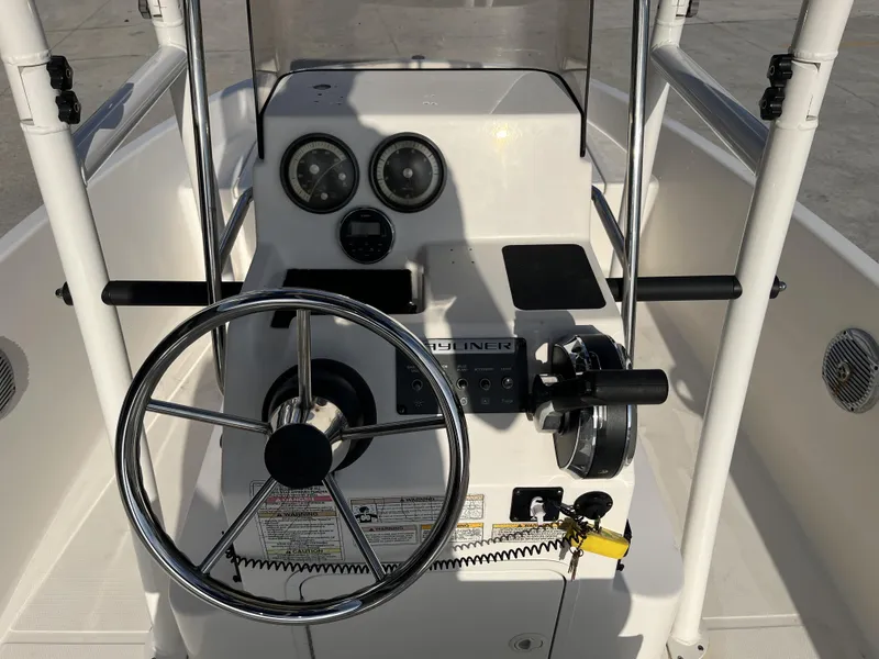 Slide: The Image of Bayliner Element F18 2017 - 14