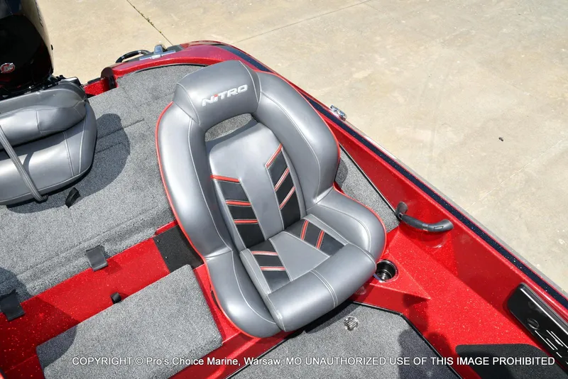 Slide: The Image of Nitro Z18 w/150 Mercury Pro-XS 4 Stroke 2021 - 56