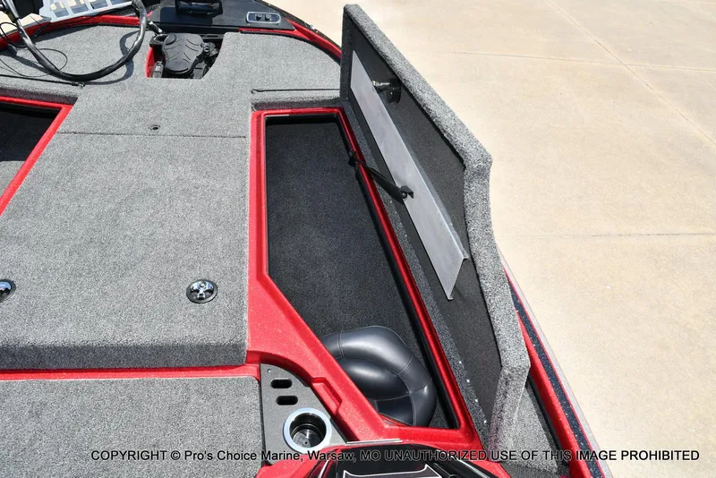 Slide: The Image of Nitro Z18 w/150 Mercury Pro-XS 4 Stroke 2021 - 64